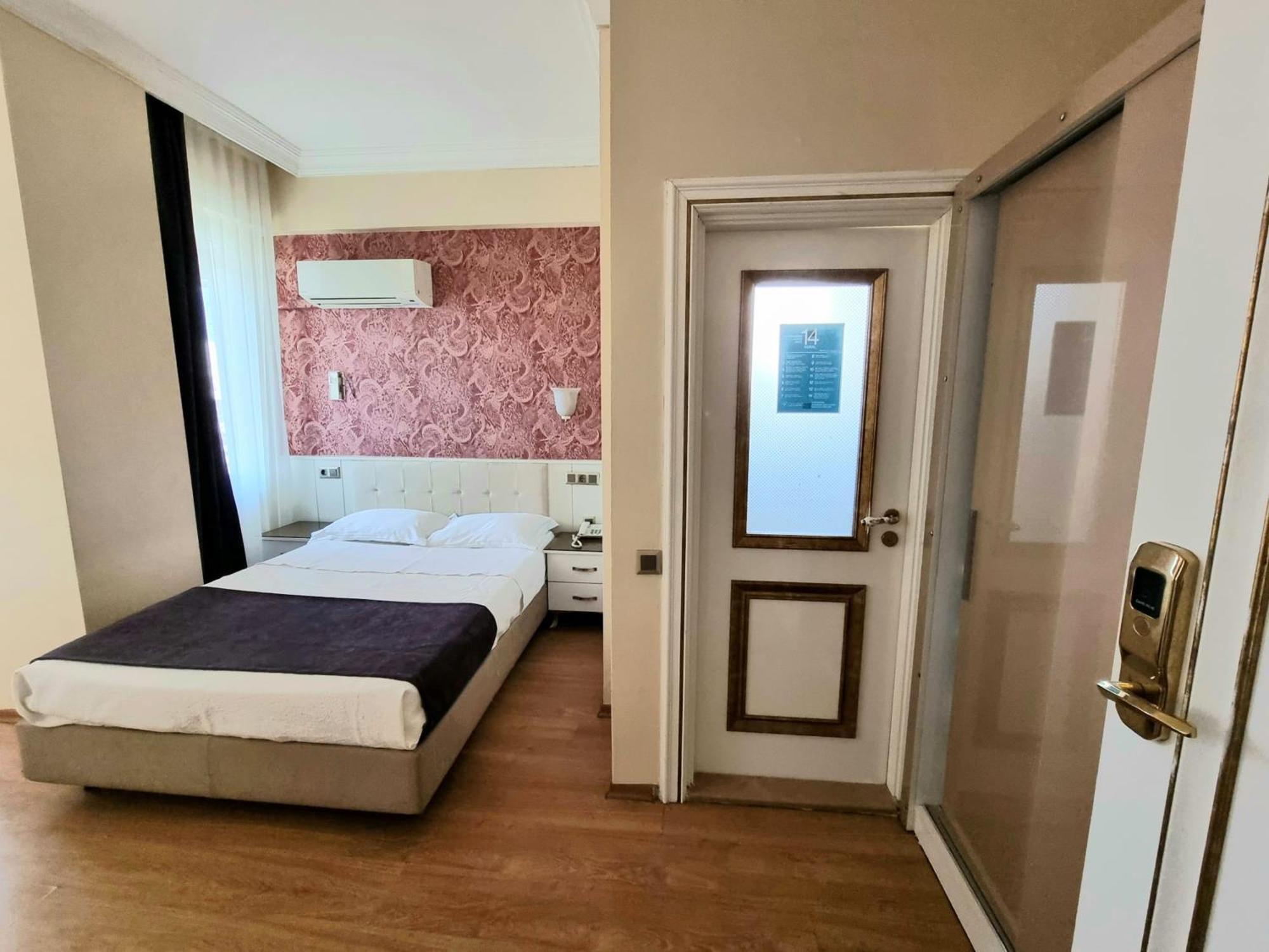 Perlo Hotel City Antália Exterior foto