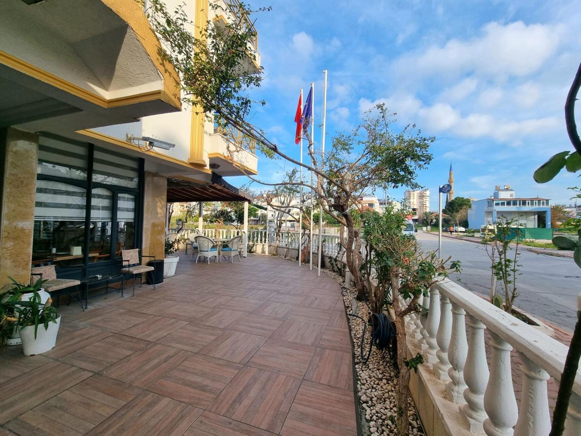 Perlo Hotel City Antália Exterior foto